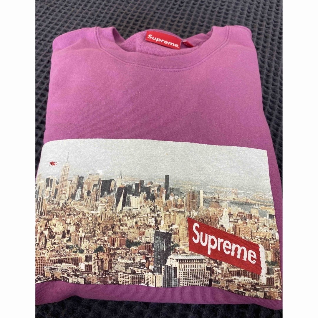 Supreme(シュプリーム)のSupreme - Aerial エアリアル スウェット 紫　XL  航空写真 メンズのトップス(スウェット)の商品写真