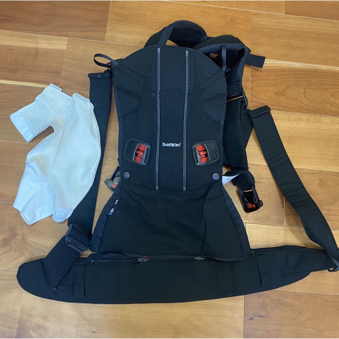 BABYBJORN(ベビービョルン)のbabybjorn（ベビービョルン） 抱っこ紐 ティージングスタイ付き キッズ/ベビー/マタニティの外出/移動用品(抱っこひも/おんぶひも)の商品写真