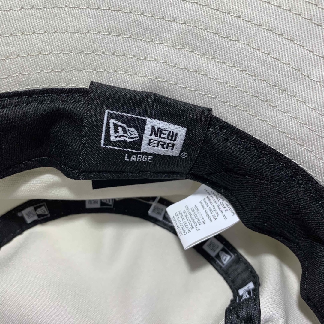 NEW ERA(ニューエラー)のニューエラ バケットハット ホワイト ベージュ グレー L メンズの帽子(ハット)の商品写真