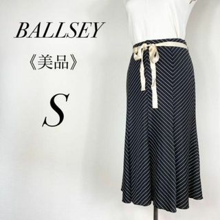 ボールジィ(Ballsey)のBALLSEY　リボン付フレアスカート　ミディ丈　ストライプ　上品　フォーマル(ひざ丈スカート)