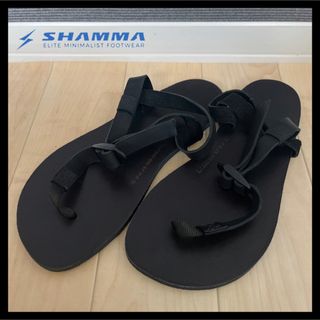 シャマ(shama)の【新品】SHAMMA 本革 レザーサンダル ブラック(サンダル)