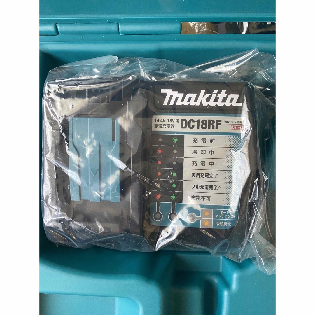 未使用 純正品 makita バッテリー 充電器 セット ケース付き