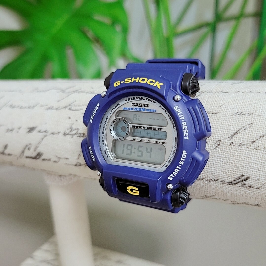 G-SHOCK(ジーショック)のG-SHOCK  3232   DW-9052  BLUE  腕時計  デジタル メンズの時計(腕時計(デジタル))の商品写真