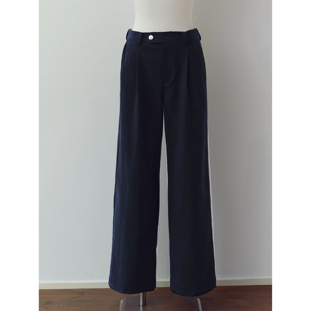 新品・タグ付き marno calina pants ネイビー