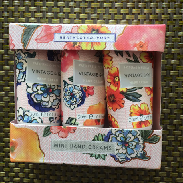 選ぶなら アカデミー ハンドクリーム Academie 手荒れ Cherry Blossom Imperial Hand Cream 30ml レディース スキンケア 女性用 基礎化粧品 ボディ 誕生日プレゼント ギフト 人気 ブランド コスメ cmdb.md 選ぶなら アカデミー ハンドクリーム Academie 手荒れ Cherry Blossom Imperial Hand Cream 30ml レディース スキンケア 女性用 基礎化粧品 ボディ 誕生日プレゼント ギフト 人気 ブランド コスメ cmdb.md