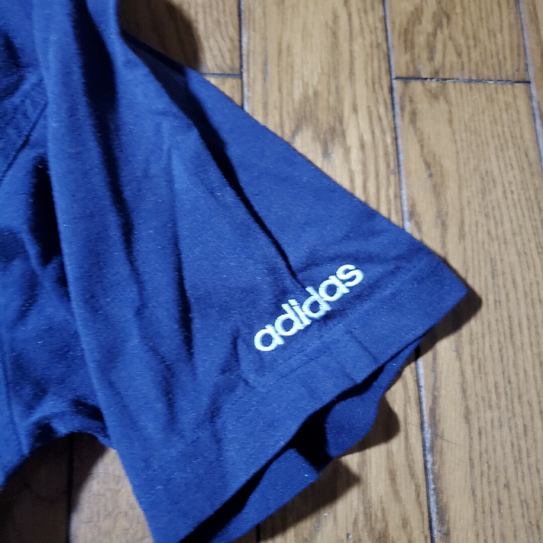 adidas(アディダス)のadidas◎ネイビービッグロゴTシャツ◎サイズL中古 メンズのトップス(Tシャツ/カットソー(七分/長袖))の商品写真