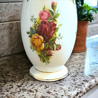 ROYAL ALBERT - 【現品限り】英国 ロイヤルアルバート フラワーベース