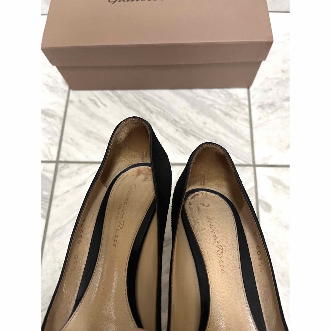 Gianvito Rossi ジャンヴィトロッシ スエードパンプス黒