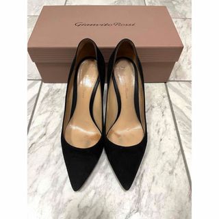 ジャンヴィットロッシ(Gianvito Rossi)のGianvito Rossi ジャンヴィトロッシ スエードパンプス黒(ハイヒール/パンプス)