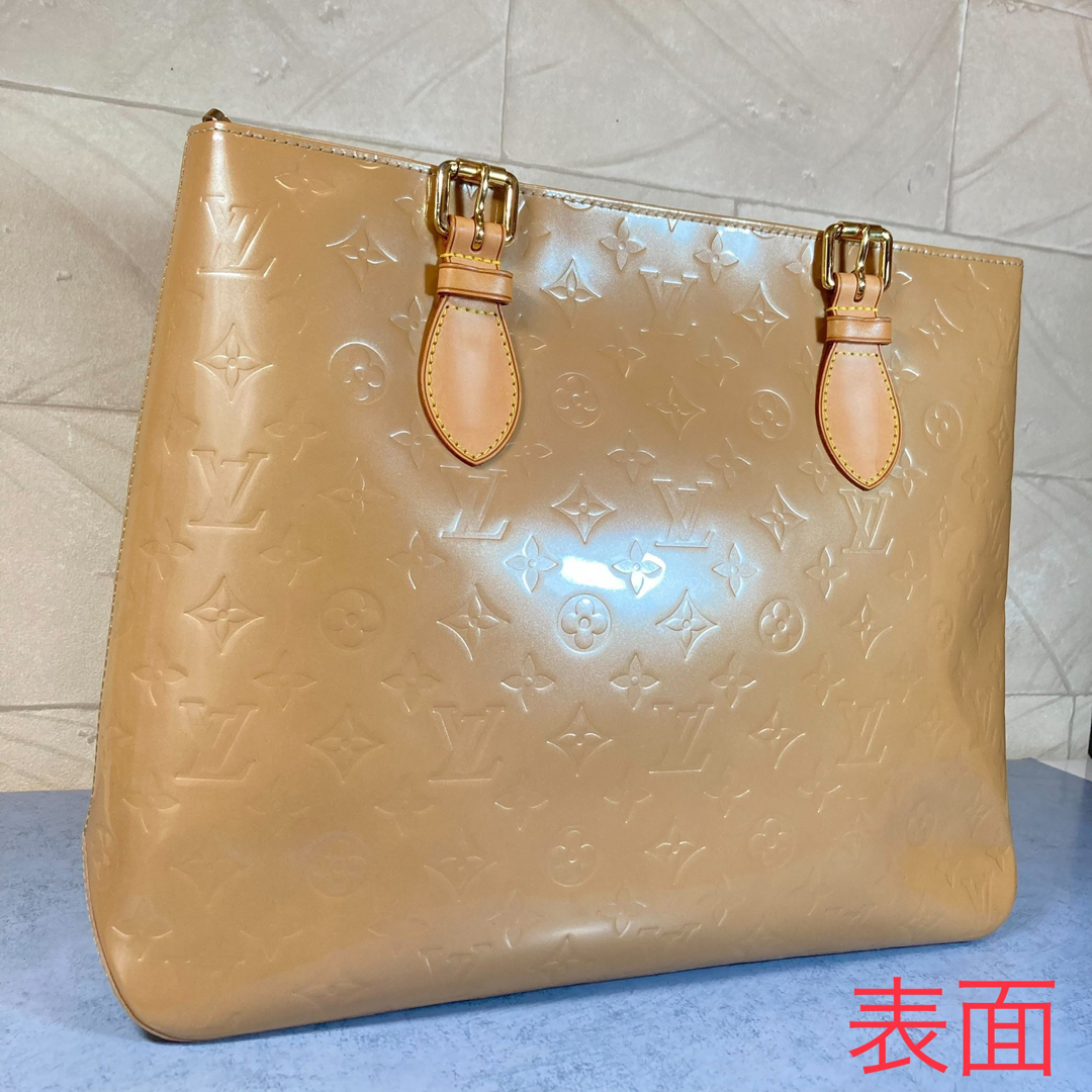 LOUIS VUITTON(ルイヴィトン)のLOUIS VUITTON ルイヴィトンヴェルニ ブレントウッド トートバッグ レディースのバッグ(トートバッグ)の商品写真