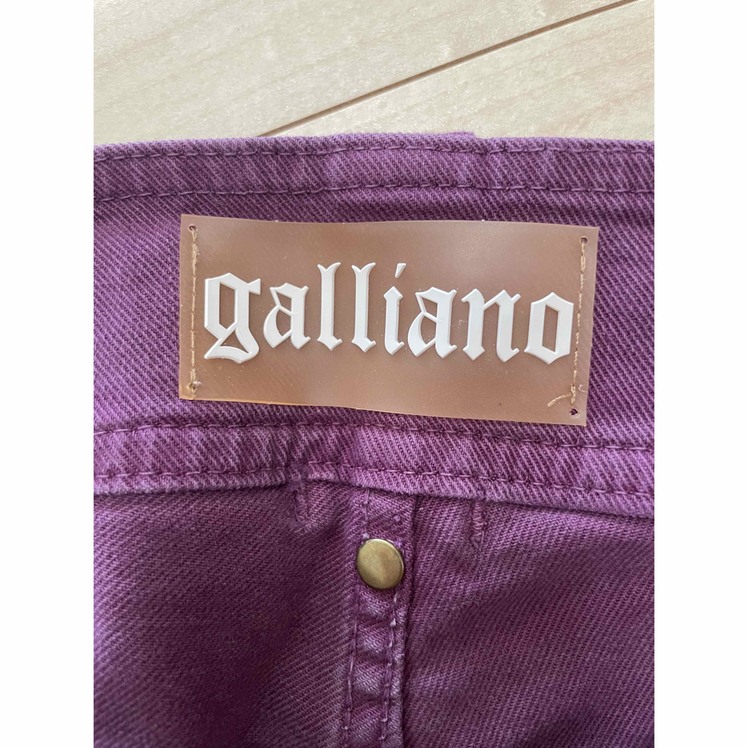 GALLIANO(ガリアーノ)の値下げ‼️出品今月いっぱい‼️ガリアーノ💜galliano💜ショートパンツ レディースのパンツ(ショートパンツ)の商品写真