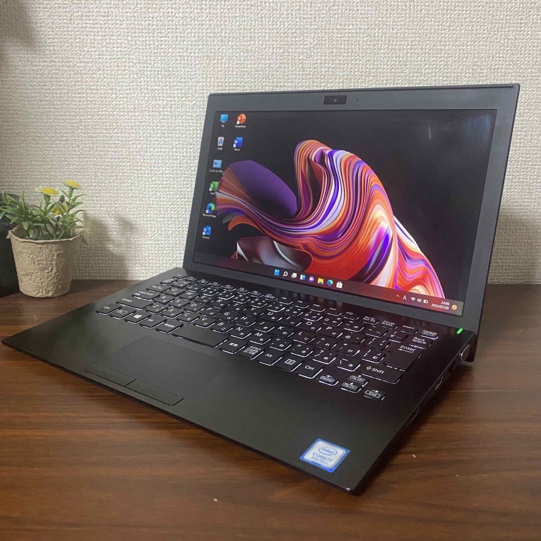 高性能 超携帯式11インチ VAIO VJPG11C11N第8世代i7 フルHD