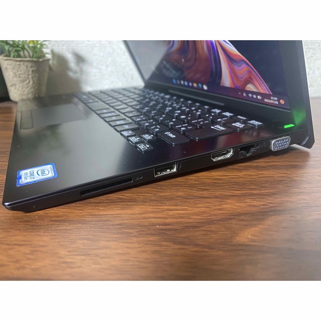 高性能 超携帯式11インチ VAIO VJPG11C11N第8世代i7 フルHD