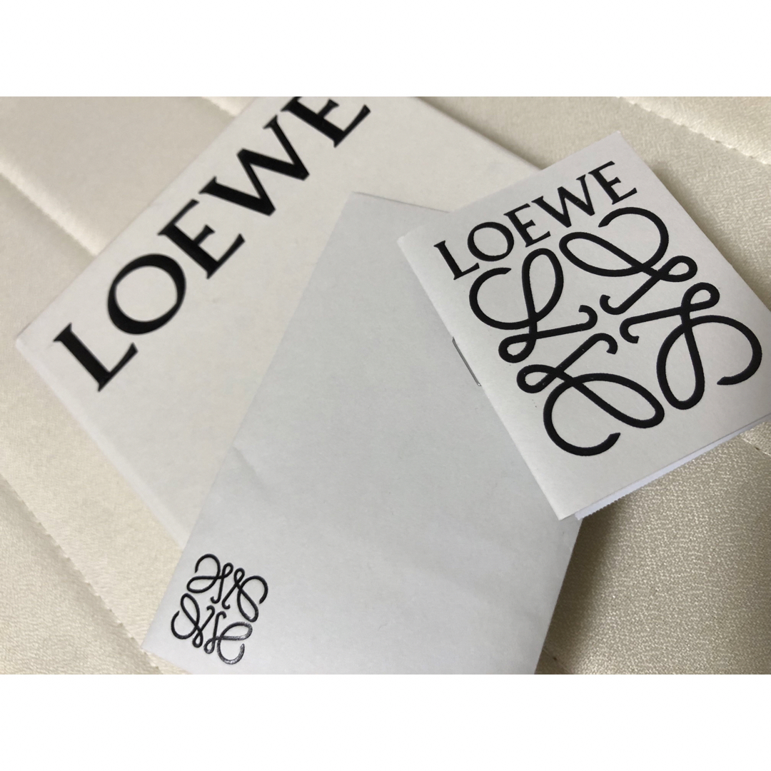 LOEWE(ロエベ)のloewe アナグラム　カードケース レディースのファッション小物(コインケース)の商品写真