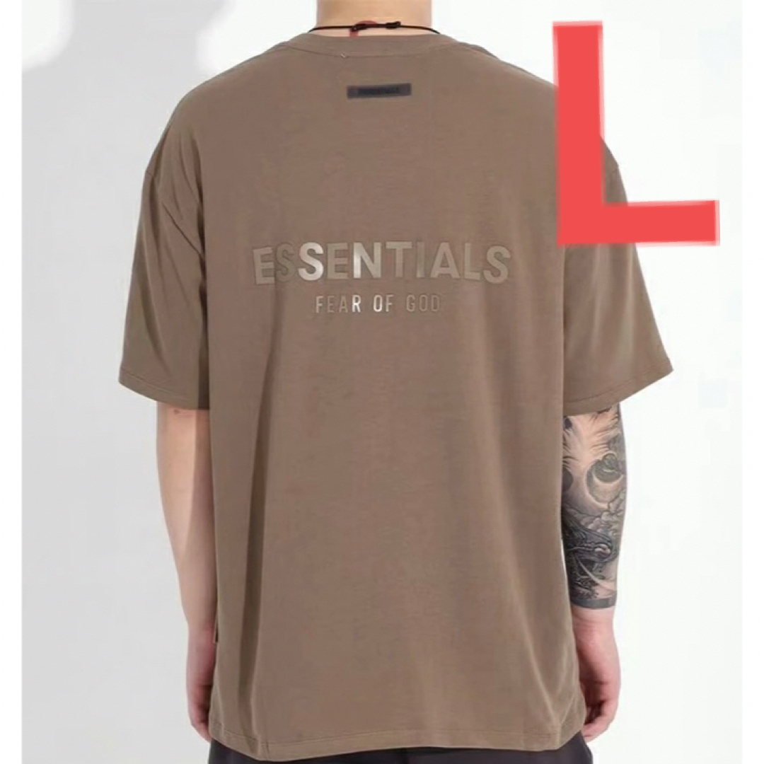 FEAR OF GOD(フィアオブゴッド)の新品 FOG ESSENTIALS L Tシャツ ハーベスト 21AW メンズのトップス(Tシャツ/カットソー(半袖/袖なし))の商品写真