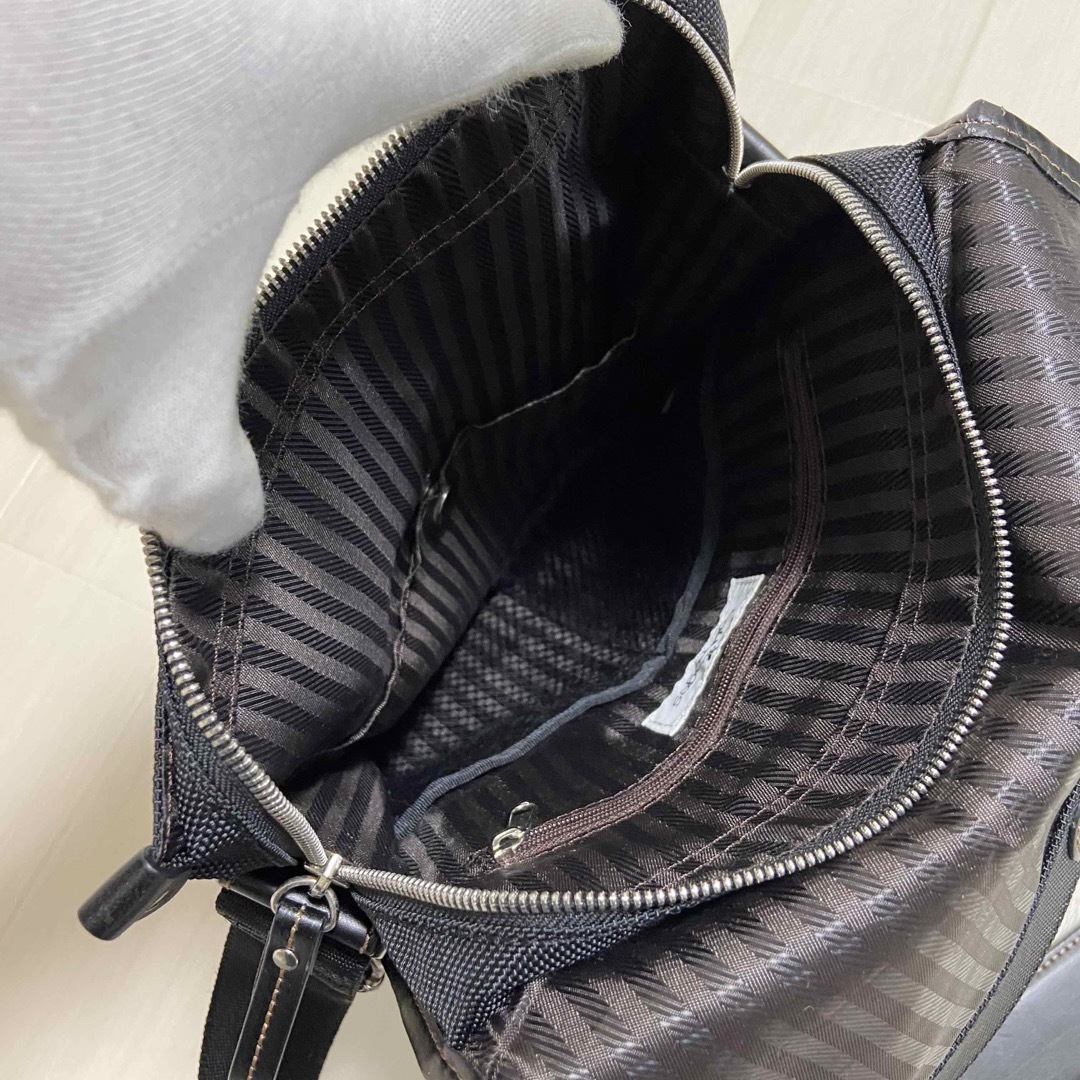 ★美品★Courregesクレージュ ビジネスバッグショルダーバッグ 収納抜群