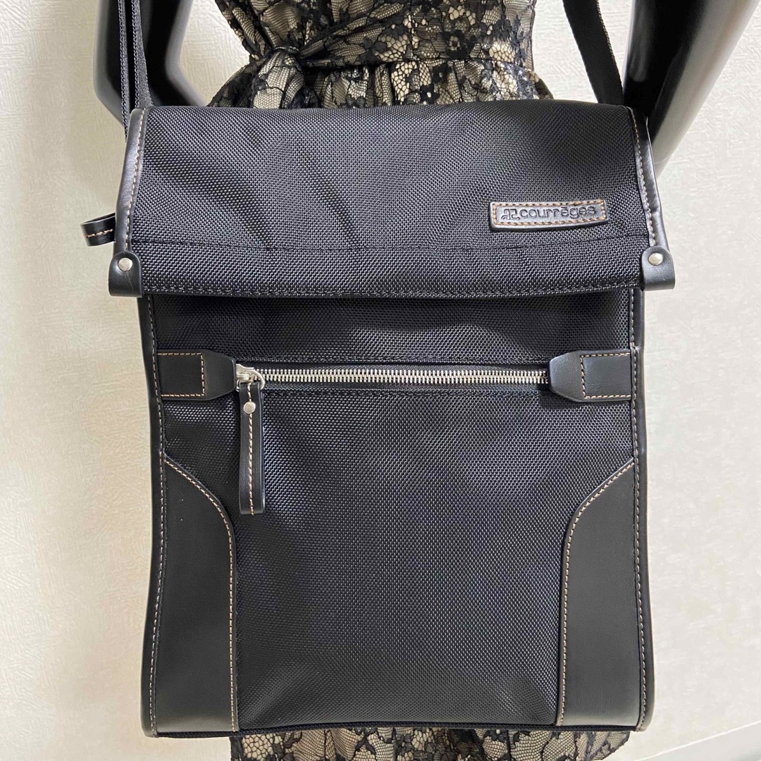 ★美品★Courregesクレージュ ビジネスバッグショルダーバッグ 収納抜群