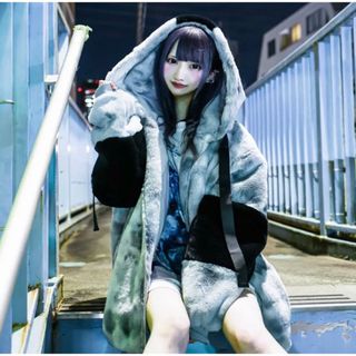 TRAVAS TOKYO - TRAVAS TOKYO トラバス パッチワークバックロゴファー