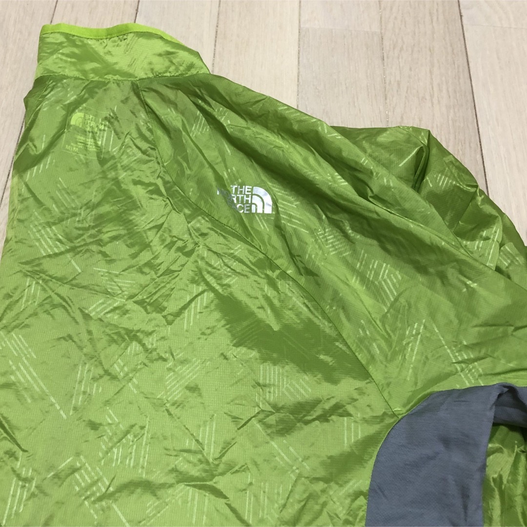 THE NORTH FACE(ザノースフェイス)の新品未使用ノースフェイス 運動　薄い　春　夏　秋　グリーン　スポーツ　ジャケット メンズのジャケット/アウター(ナイロンジャケット)の商品写真