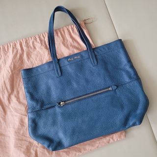 ミュウミュウ(miumiu)のmiumiu 舟形トートバック(ショルダーバッグ)