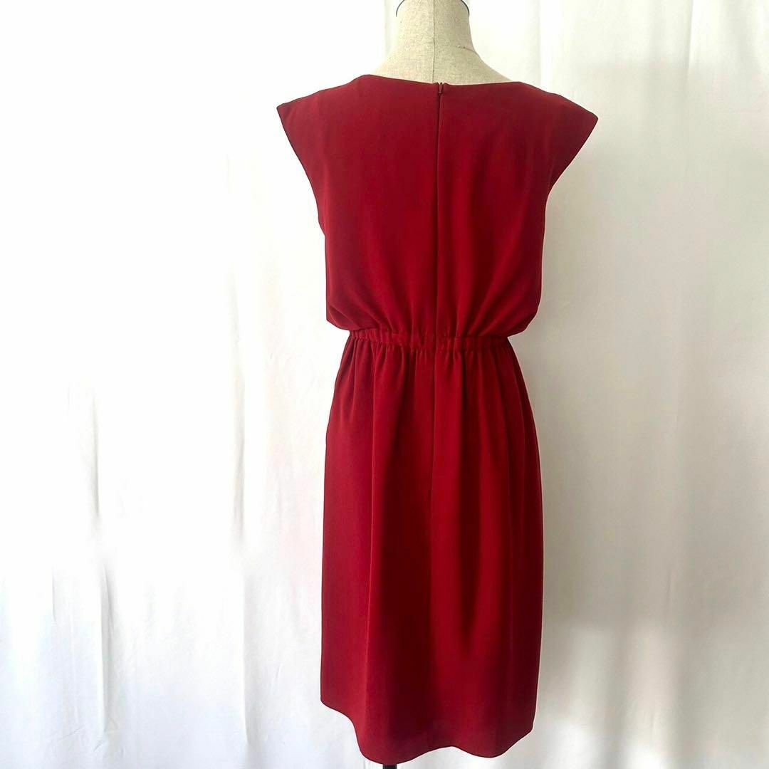 ノースリーブ赤ビジュードレス　size M レディースのワンピース(ひざ丈ワンピース)の商品写真