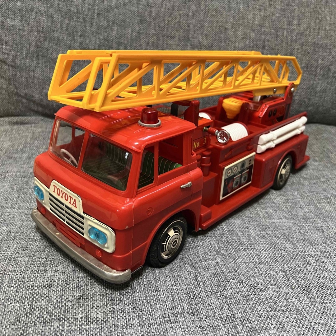 当時物 昭和レトロ 野村トーイ 消防車 しょうぼうしゃ ブリキ おもちゃ 玩具 | フリマアプリ ラクマ