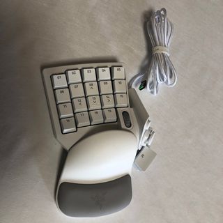 レイザー(Razer)のRazer Tartarus Pro Mercury White (PC周辺機器)