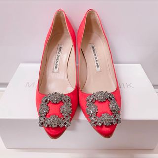 MANOLO BLAHNIK   マノロブラニク パンプス  ハンギシ 赤 パンプスの