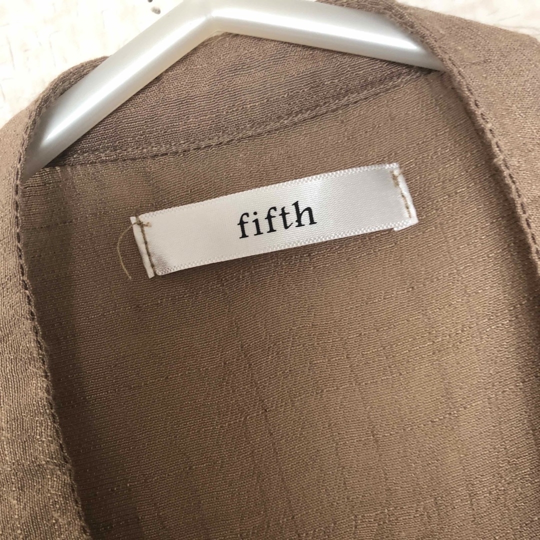 fifth(フィフス)のfifth シフォンガウンシャツ レディースのトップス(シャツ/ブラウス(長袖/七分))の商品写真