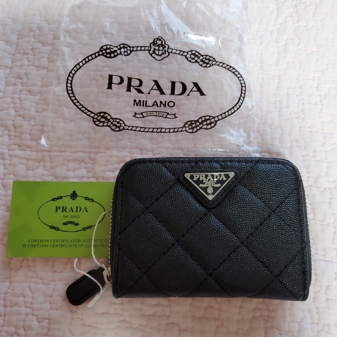 PRADA - PRADA カードコインケースの通販 by いちご's shop|プラダ