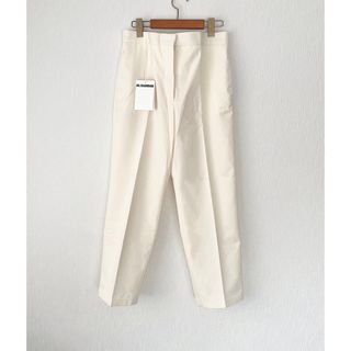 ジルサンダー(Jil Sander)の【新品】JIL SANDER ジルサンダー  ホワイト パンツ(カジュアルパンツ)