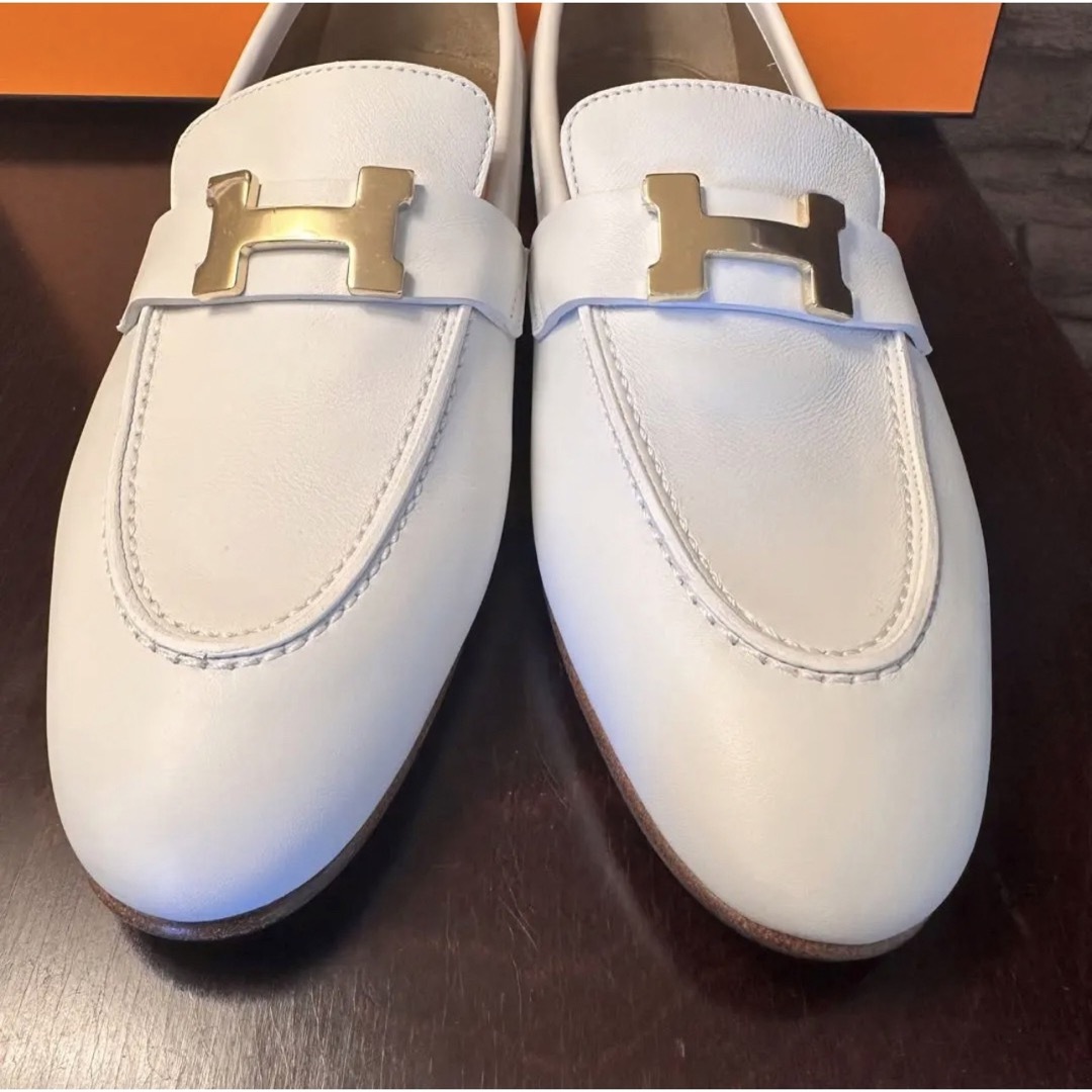 Hermes 試着のみ✳︎エルメス HERMES 希少品 モカシン 《パリ》白