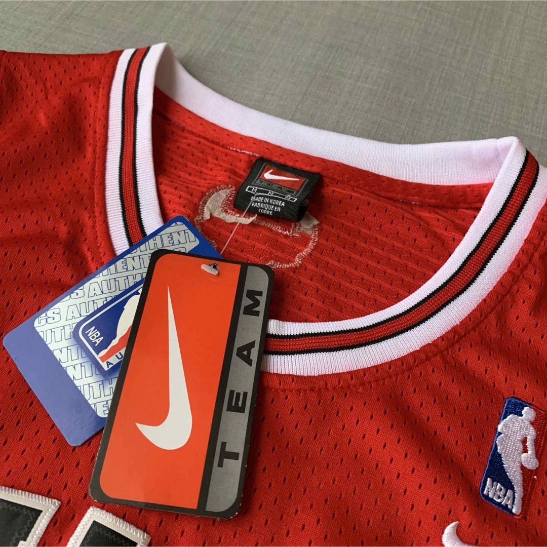 未使用タグ付き AIR JORDAN 黒タグ BULLS ゲームシャツ M