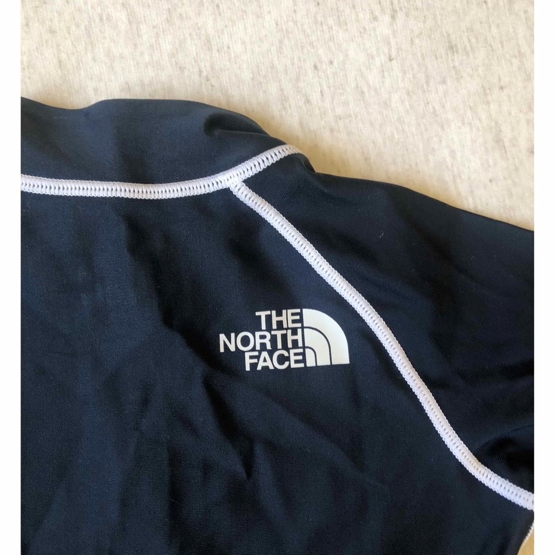 THE NORTH FACE(ザノースフェイス)のノースフェイス　ラッシュガード80 キッズ/ベビー/マタニティのベビー服(~85cm)(その他)の商品写真