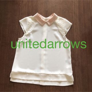 ユナイテッドアローズグリーンレーベルリラクシング(UNITED ARROWS green label relaxing)の【美品◎】襟付き　レース付き　トップス　カットソー　ブラウス(シャツ/ブラウス(半袖/袖なし))