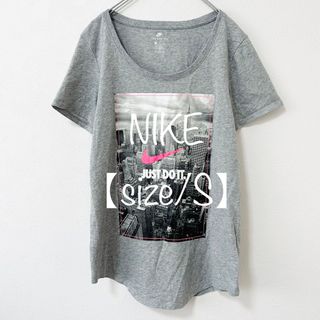 ナイキ(NIKE)のNIKE/ナイキ★半袖Tシャツ★Uネック★グレー/灰×ピンク×ホワイト/白★S(Tシャツ(半袖/袖なし))