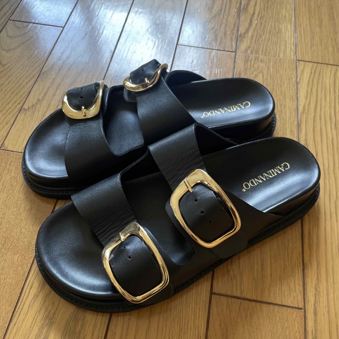 CAMINANDO(カミナンド)のCAMINANDO DOUBLE BUCKLE SANDALS 38 レディースの靴/シューズ(サンダル)の商品写真