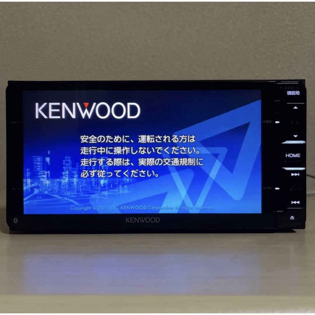 KENWOOD最上位ナビMDV-X702W最新地図更新済み　新品バックカメラ付き 自動車/バイクの自動車(カーナビ/カーテレビ)の商品写真