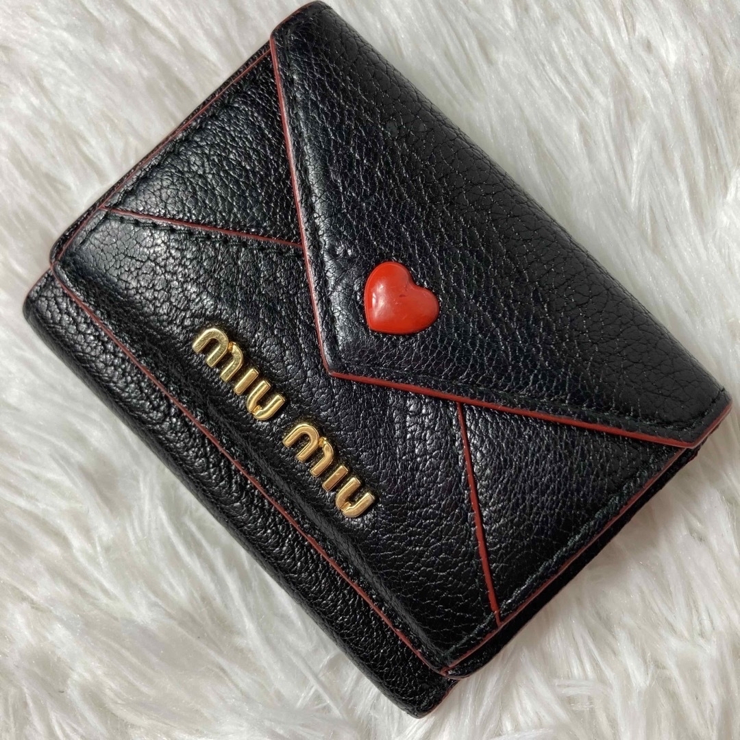 miumiu - 【極美品】ミュウミュウ 三つ折り財布 ラブレター マドラス