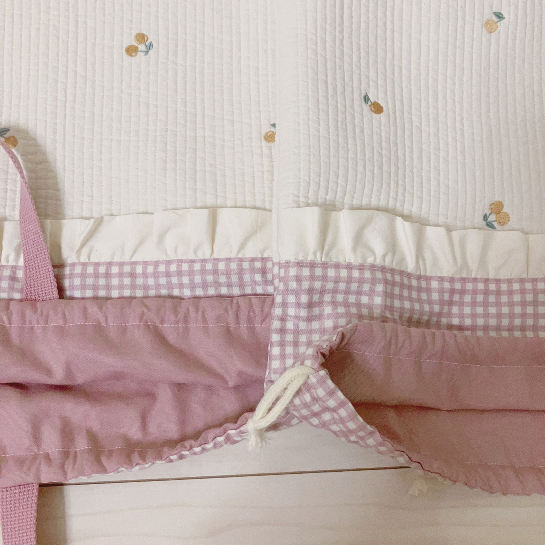 巾着袋　2点　さくらんぼ刺繍 ハンドメイドのキッズ/ベビー(バッグ/レッスンバッグ)の商品写真