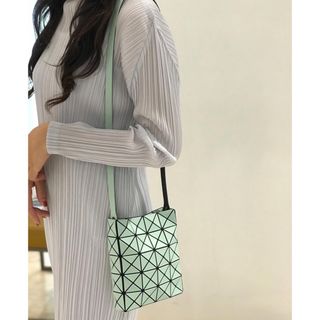 イッセイミヤケ(ISSEY MIYAKE)のバオバオイッセイミヤケ　ショルダーバック4月新品(リュック/バックパック)