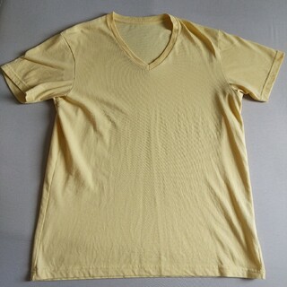 ユニクロ(UNIQLO)のユニクロ Tシャツ（黄）(Tシャツ/カットソー(半袖/袖なし))