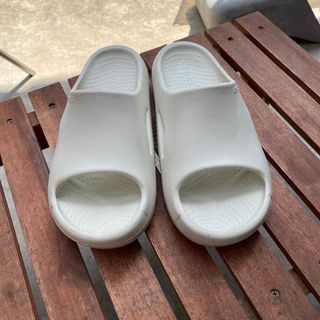 クロックス(crocs)のAKI様専用　クロックスリカバリーサンダル(サンダル)