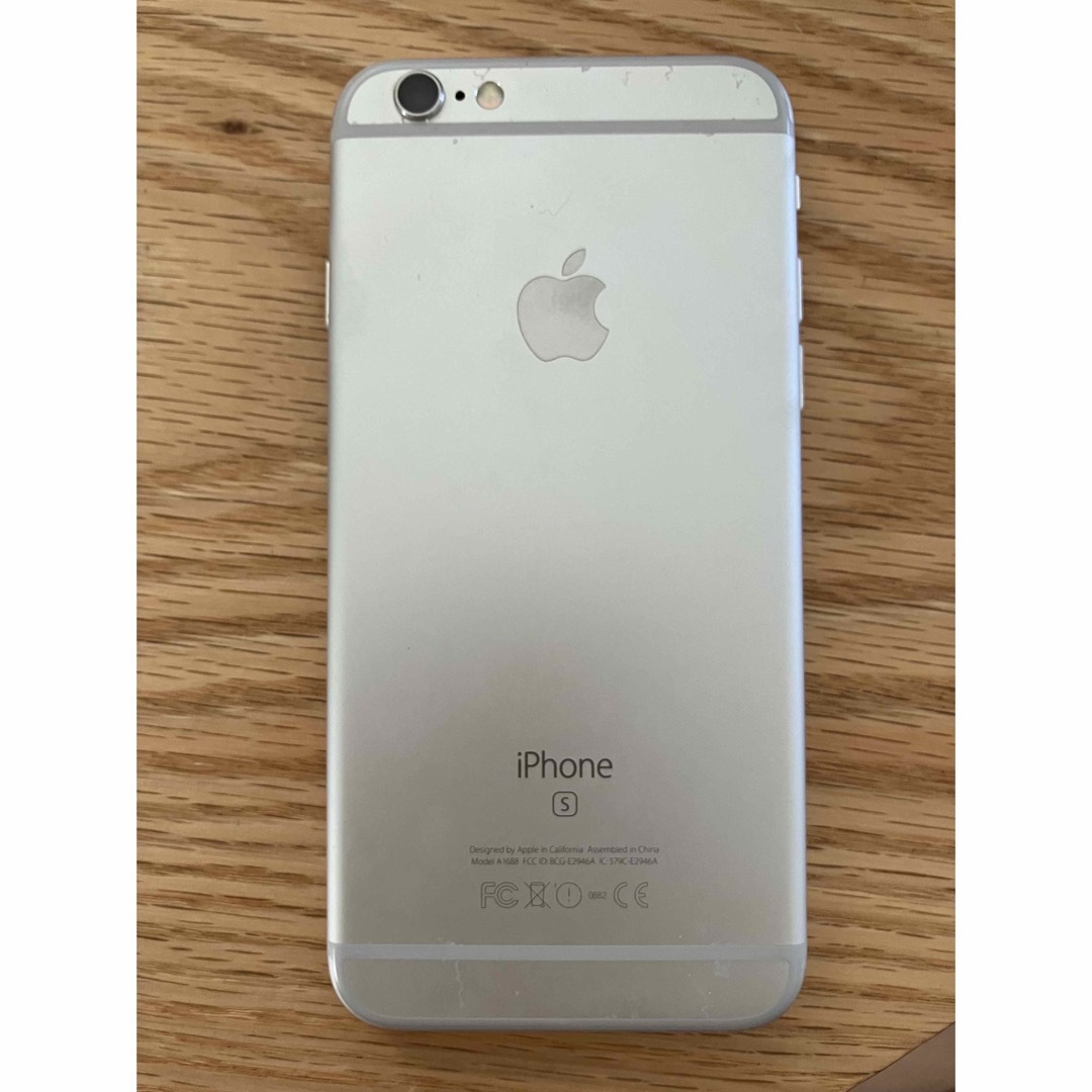 iPhone(アイフォーン)のiPhone 6s Silver 32 GB sim free スマホ/家電/カメラのスマートフォン/携帯電話(スマートフォン本体)の商品写真