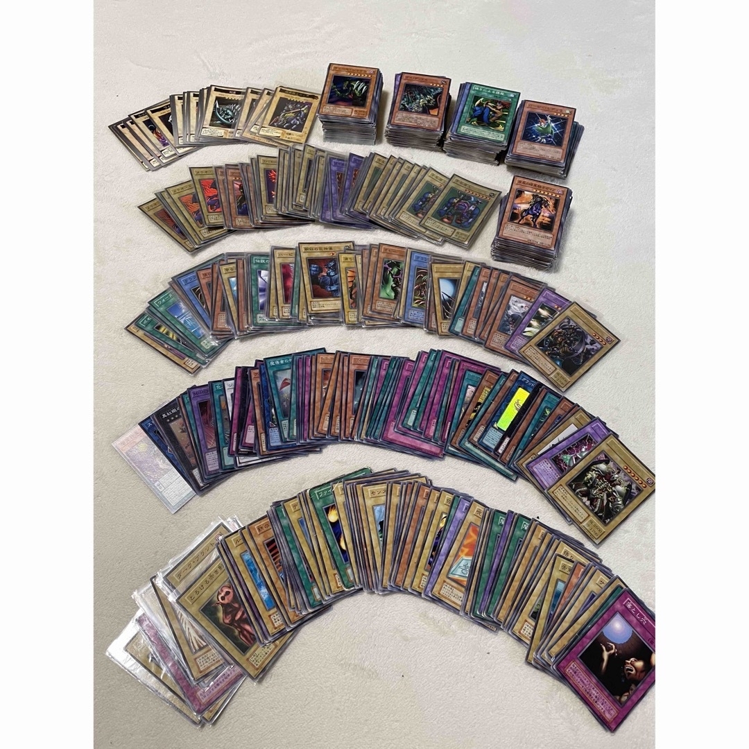 シングルカード遊戯王カード 初期 2期 バンダイ 900枚以上