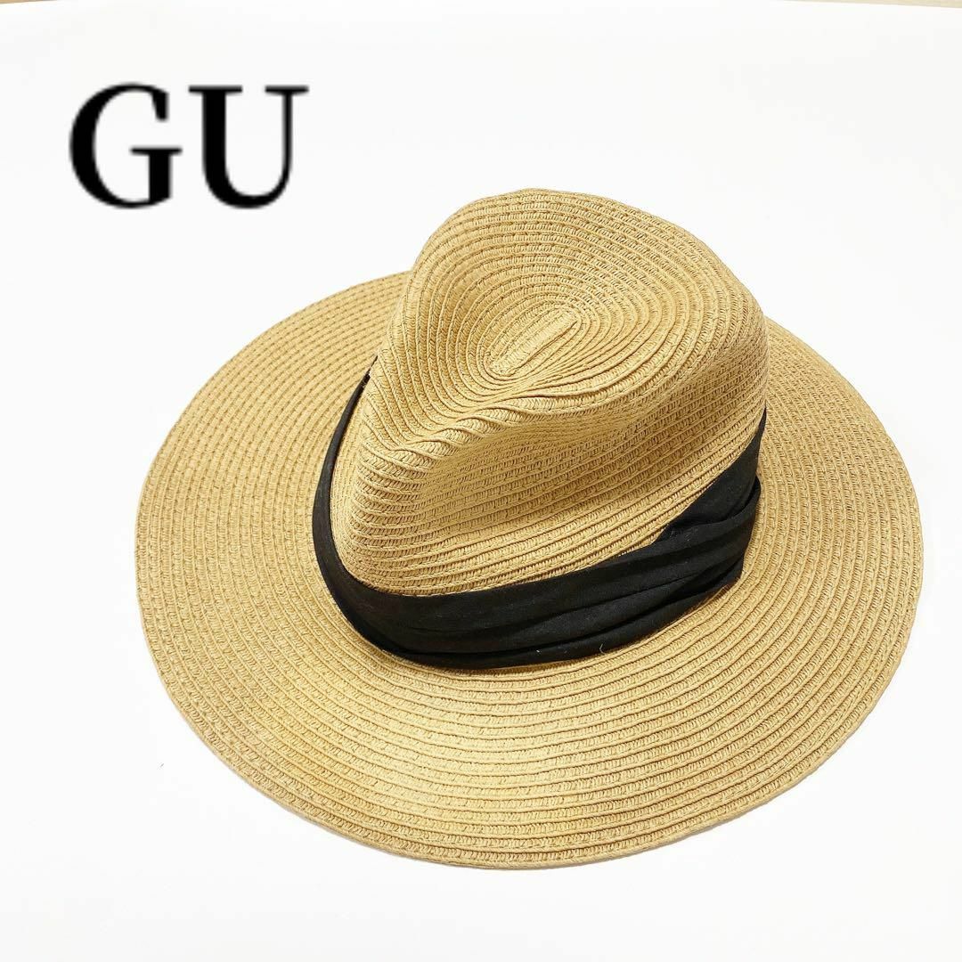 GU(ジーユー)のGUストローハット麦わら帽子黒リボンつばひろハットジーユーベージュ レディースの帽子(麦わら帽子/ストローハット)の商品写真