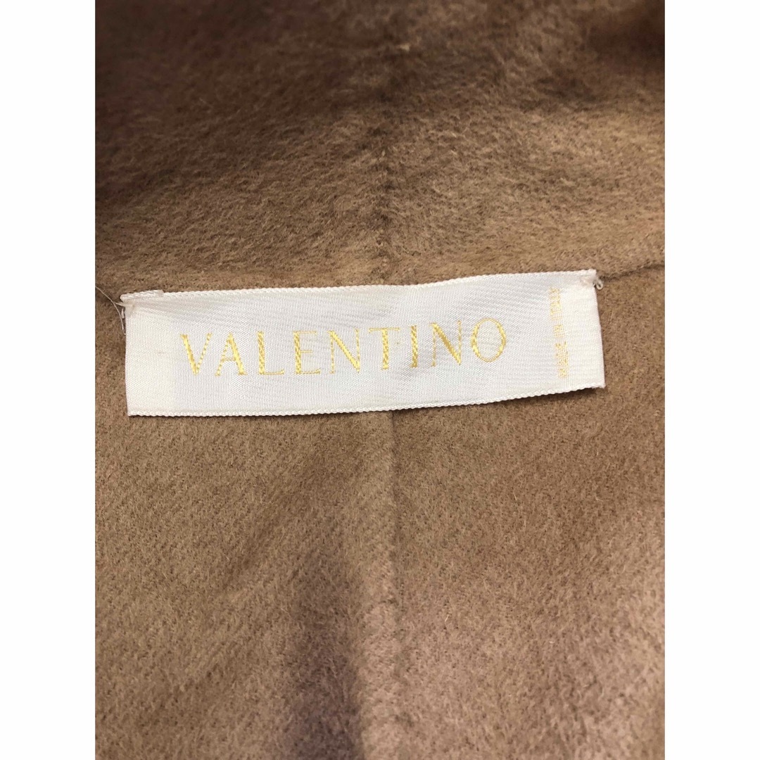 VALENTINO(ヴァレンティノ)のヴァレンティノ VALENTINO コート アウター レディースのジャケット/アウター(その他)の商品写真