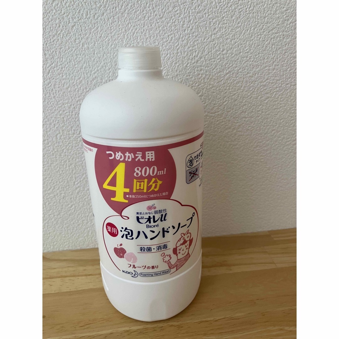 Biore(ビオレ)のビオレu 薬用泡ハンドソープ フルーツの香り つめかえ用(800ml) コスメ/美容のボディケア(ボディソープ/石鹸)の商品写真