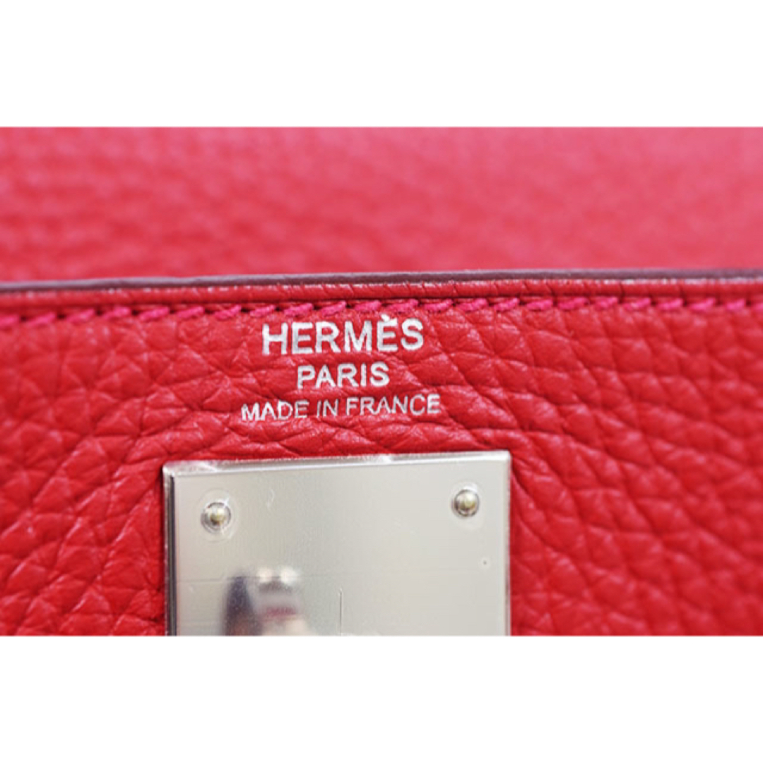 Hermes(エルメス)のエルメス ケリー28 内縫い 赤 ルージュカザック S金具 トリヨン 本物 レディースのバッグ(ハンドバッグ)の商品写真