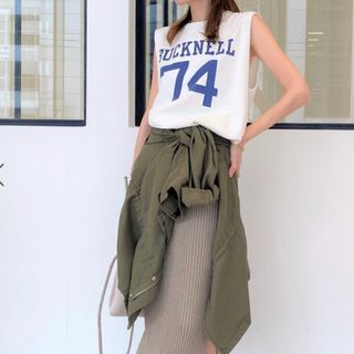 アパルトモンドゥーズィエムクラス(L'Appartement DEUXIEME CLASSE)のL’APPARTEMENT別注　レミレリーフ　ナンバリングタンクトップ(Tシャツ(半袖/袖なし))